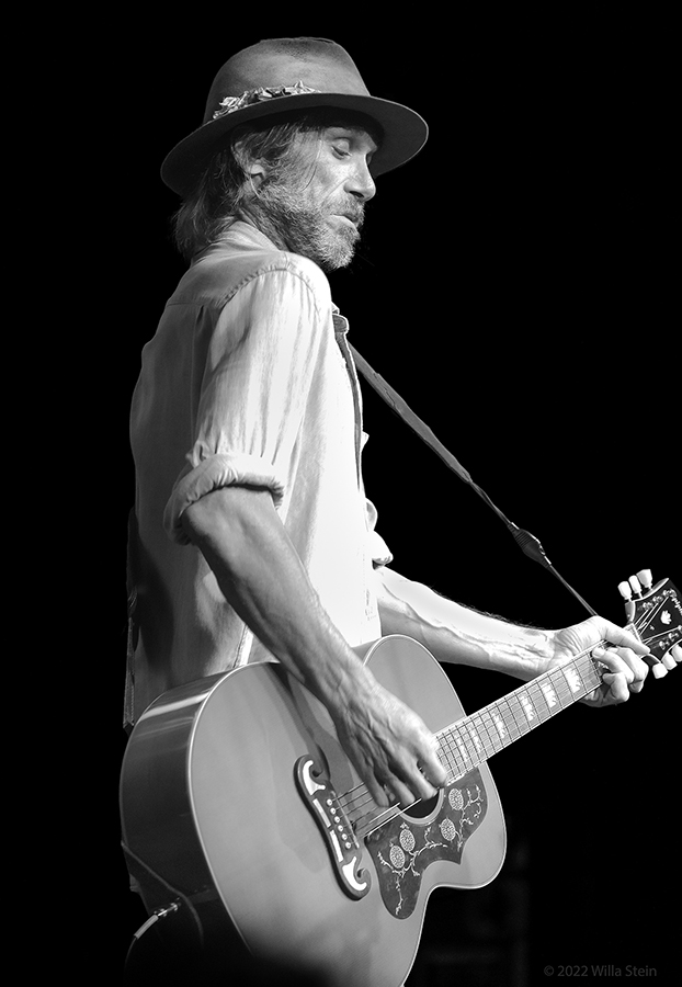 Black and White Photograph of singer songwriter, Todd Snider by Willa Stein